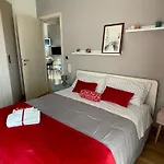 A Casa Di Amici - Intero Appartamento - Free Parking - Wi-Fi