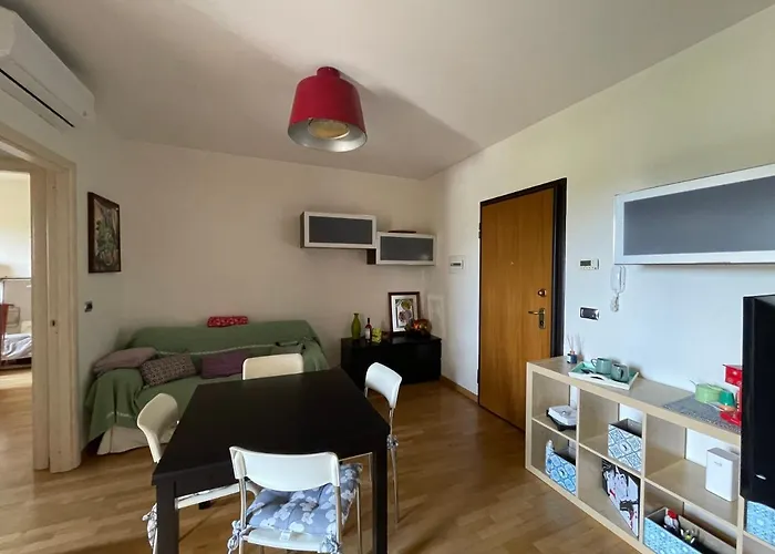 A Casa Di Amici - Intero Appartamento - Free Parking - Wi-Fi