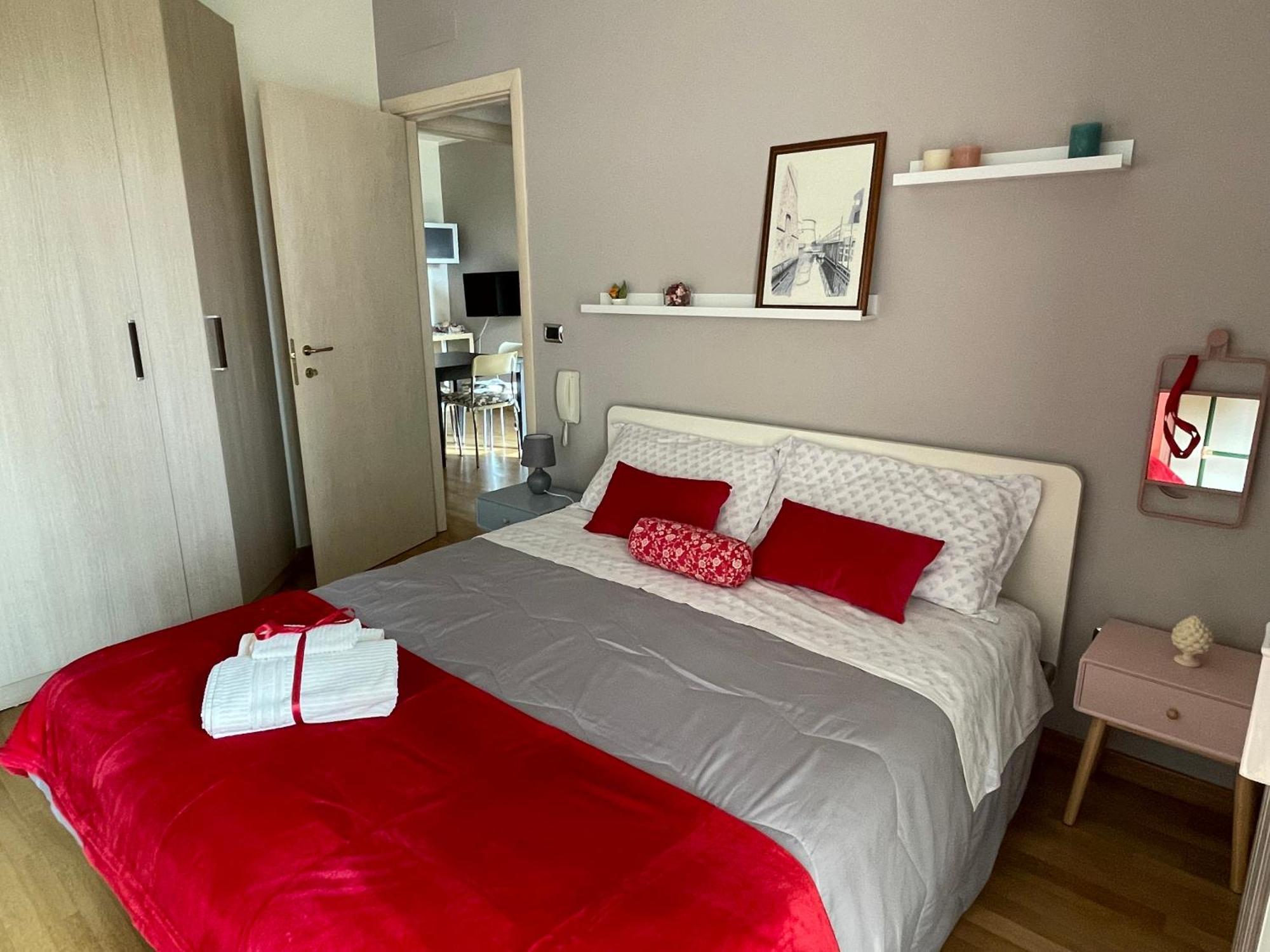 Apartment A Casa Di Amici - Intero - Free Parking - Wi-fi